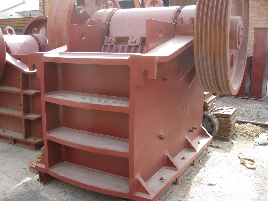 Endüstriyel Çakıştırıcı IC-5000 ≤25mm Çekim Boyutu 12-24 Çekiç miktarı ve Madencilik ve İnşaat için 300-700mm Giriş Boyutu