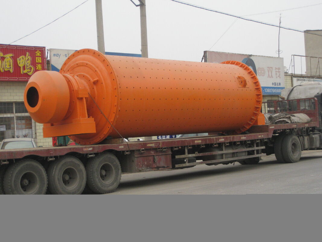 آسیاب گلوله سیمانی مدل 1500×4500 با وزن 30 تن گلوله و استوانه چرخان افقی برای آسیاب کارآمد