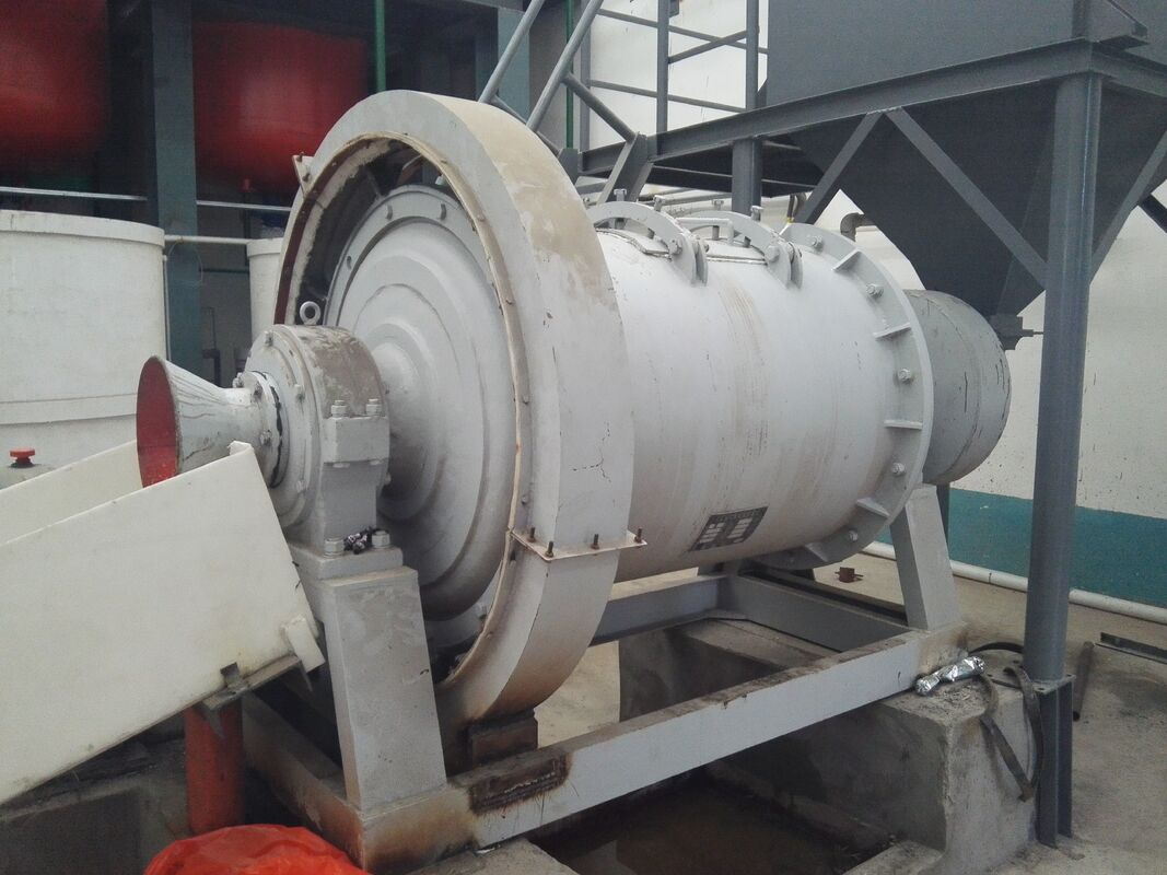 400 Tph 가공 용량 시멘트 볼 밀링 고 망간제 철강 라인러와 산업 밀링을위한 오버플로우 또는 그레이트 배charge