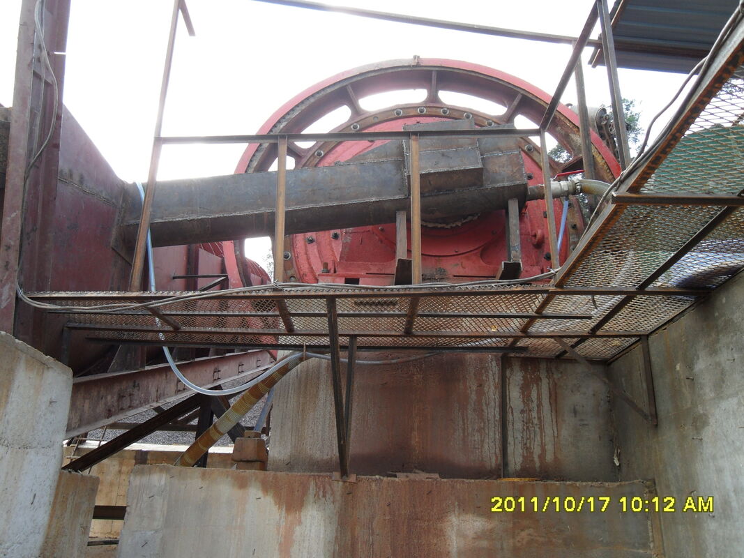 Moinho de bolas secas com diâmetro do cilindro de 0,6 a 3,2 metros para o método de moagem a seco e capacidade de 0,5 a 500 toneladas por hora