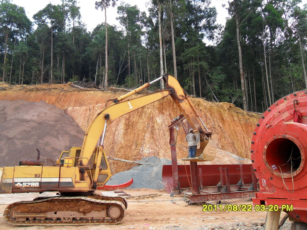 Moinho de bolas secas com diâmetro do cilindro de 0,6 a 3,2 metros para o método de moagem a seco e capacidade de 0,5 a 500 toneladas por hora