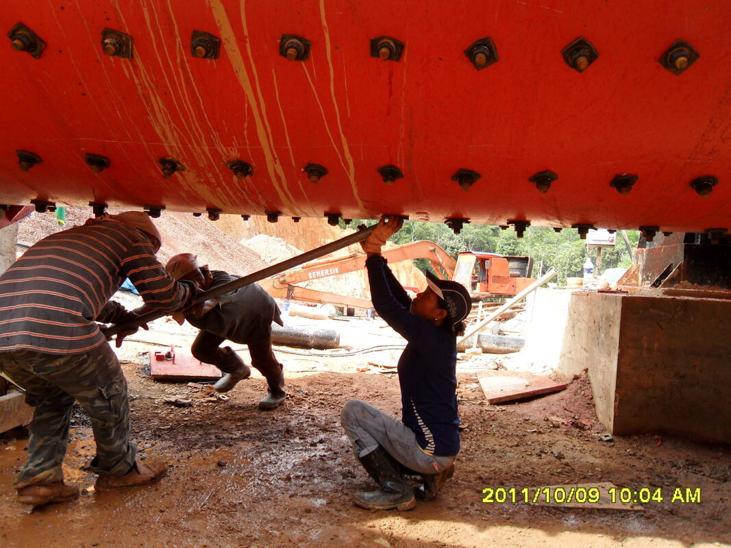 Dry Ball Mill with ≤25 mm Feeding Size and 0.074-0.4 mm Discharge Size for Efficient Dry Grinding