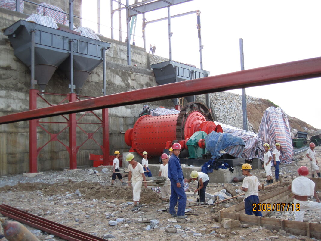 31t Weight Of Ball Cement Ball Mill with 21 r/min Rotating Speed for Wet Or Dry Type Grinding in Industrial Applications