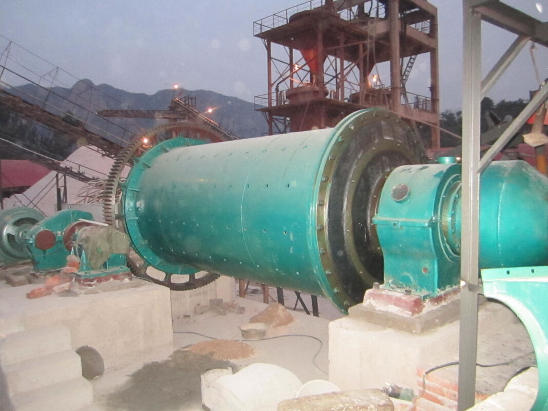 280-1250 KW Motor Power Ball Mill with 0.074-0.4 mm Discharge Size for Industrial Grinding Under Engineer's Guide Installation