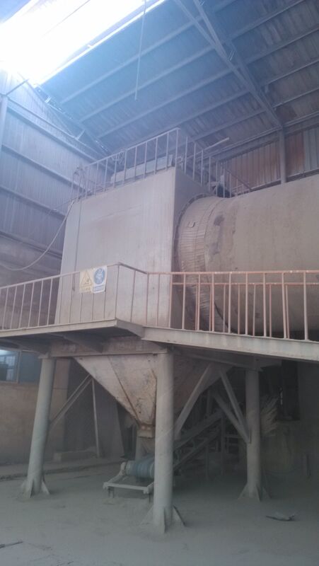 Steel Rotary Kiln with 5.5 Meters Diameter and 4% Tilt for Cement Manufacturing and Mineral Processing at 1000℃ Rated Temperature