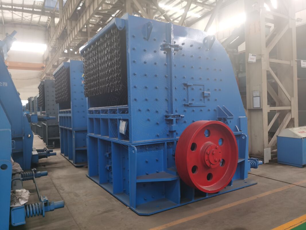 Heavy Hammer Crusher with High Manganese Steel Liner and 400-1200 Rpm Rotor Speed for ≤50 Mm Output Size