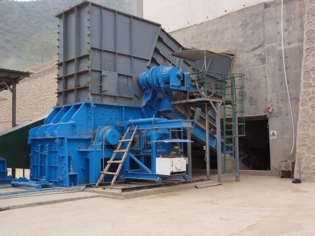Wear-resistant Alloy Heavy Hammer Crusher with 30-500 Tons Per Hour Capacity and Easy To Maintain Design