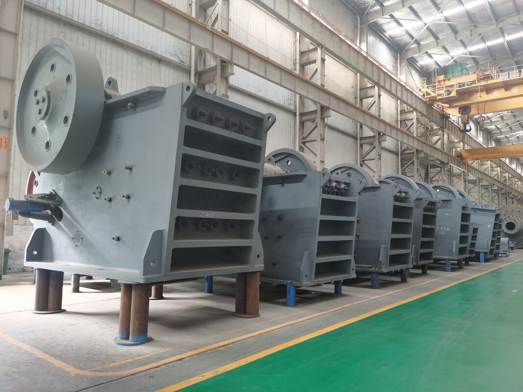 Box Crusher Jaw Crusher with 500 Kg/hour Capacity and Up To 200 Mm Feed Size for High-grade Steel Construction