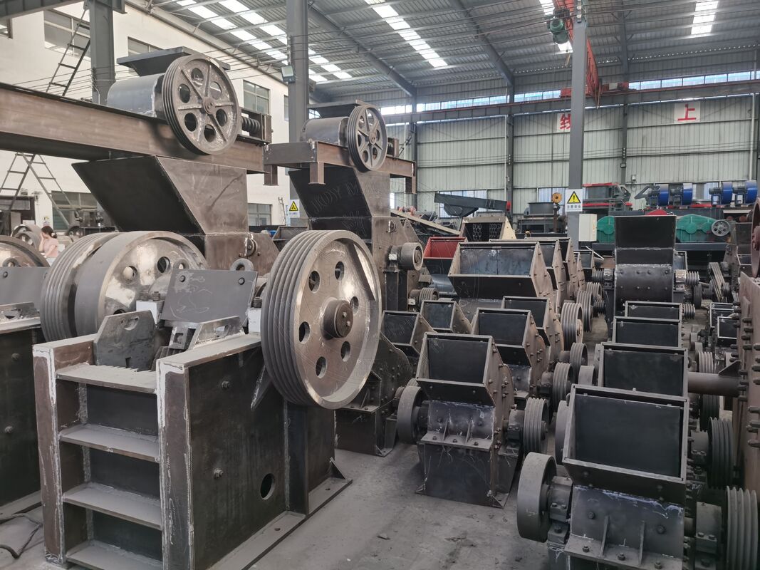 Heavy Hammer Crusher with High Chromium Alloy Hammers for Output Size ≤50mm and 1000-1600mm Rotor Diameter