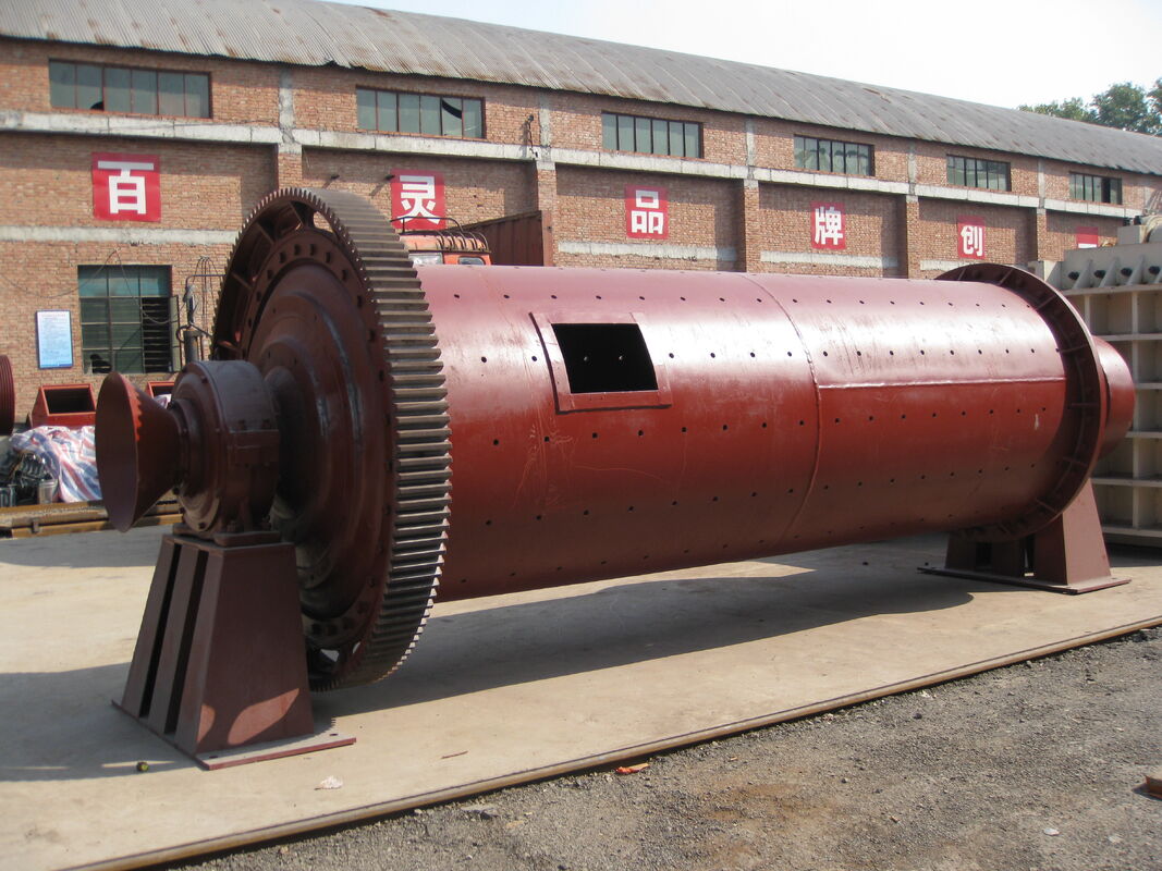 Molino de bolas cerámico con temperatura de funcionamiento ambiente a 80°C, tamaño 950*1020mm y carga de bolas de 1,5t para minería y producción de cemento