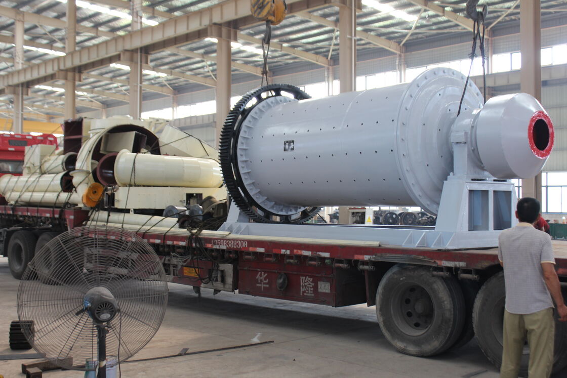 Dry Ball Mill Grinding Equipment with 0.5-50 Tons Per Hour Capacity and 15-65 RPM Rotation Speed in Customizable Color