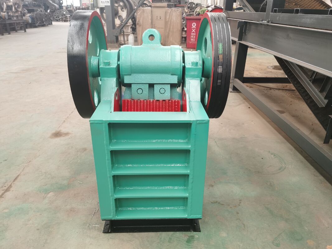 Schedelconuscrusher met voedingsgrootte ≤ 1200 mm, met een hoog rendement en automatische smeermethode voor zwaar werk