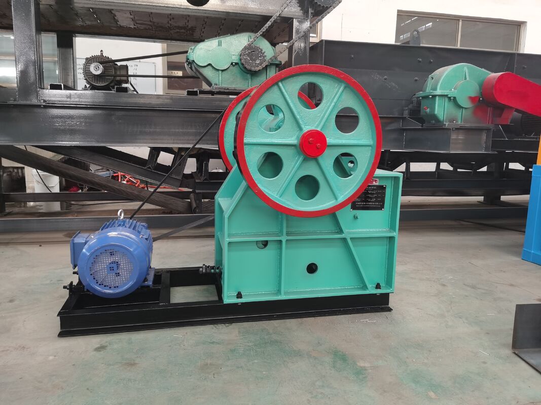 Schedelconuscrusher met voedingsgrootte ≤ 1200 mm, met een hoog rendement en automatische smeermethode voor zwaar werk