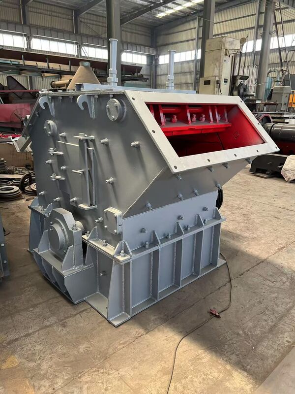 Heavy Hammer Crusher with High Chromium Alloy Hammer Material for Stationary Or Mobile Installation and ≤50mm Discharge Size