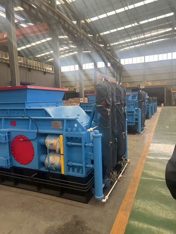 Wear-resistant Alloy Heavy Hammer Crusher with 30-500 Tons Per Hour Capacity and Easy To Maintain Design