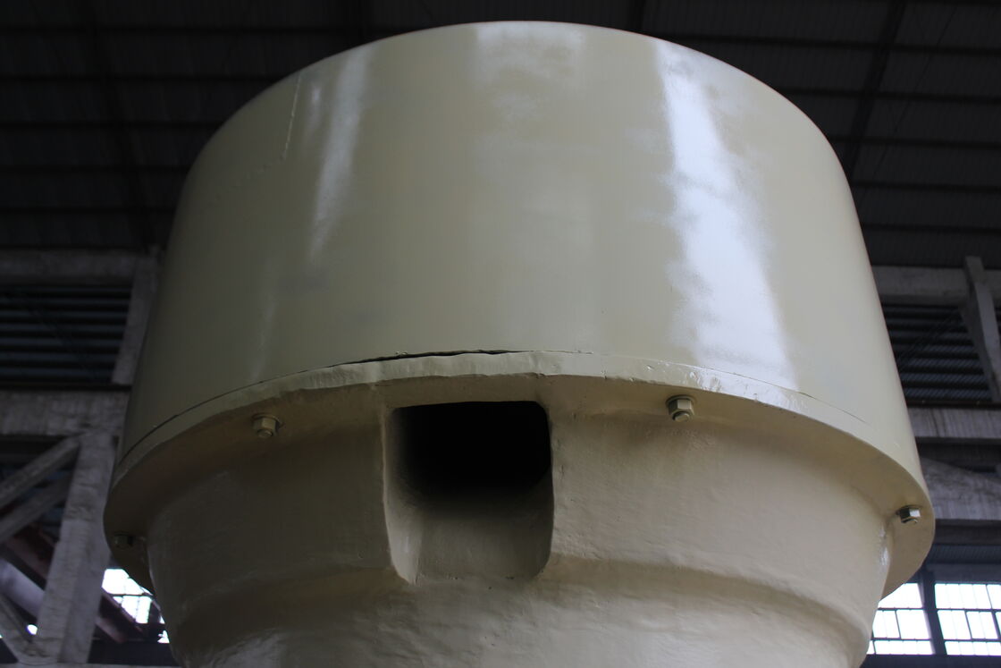 380V/50Hz Industrial Crusher with High Manganese Steel Liner and 100 Boxes Per Hour Crushing Capacity