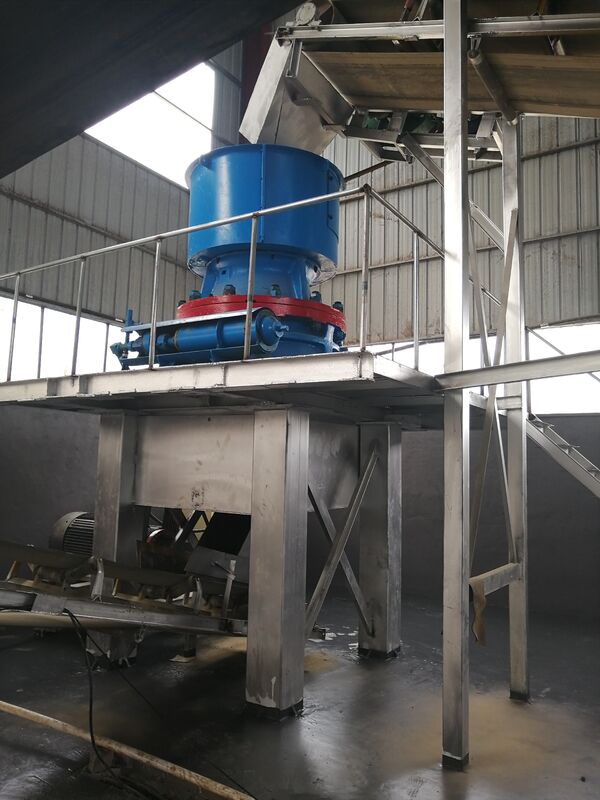 آسیاب غلتکی عمودی برای آسیاب سرباره با ظرفیت 5 تا 50 تن در ساعت و اندازه خروجی 0.045 تا 0.18 میلی‌متر برای سرباره با رطوبت زیر 15 درصد