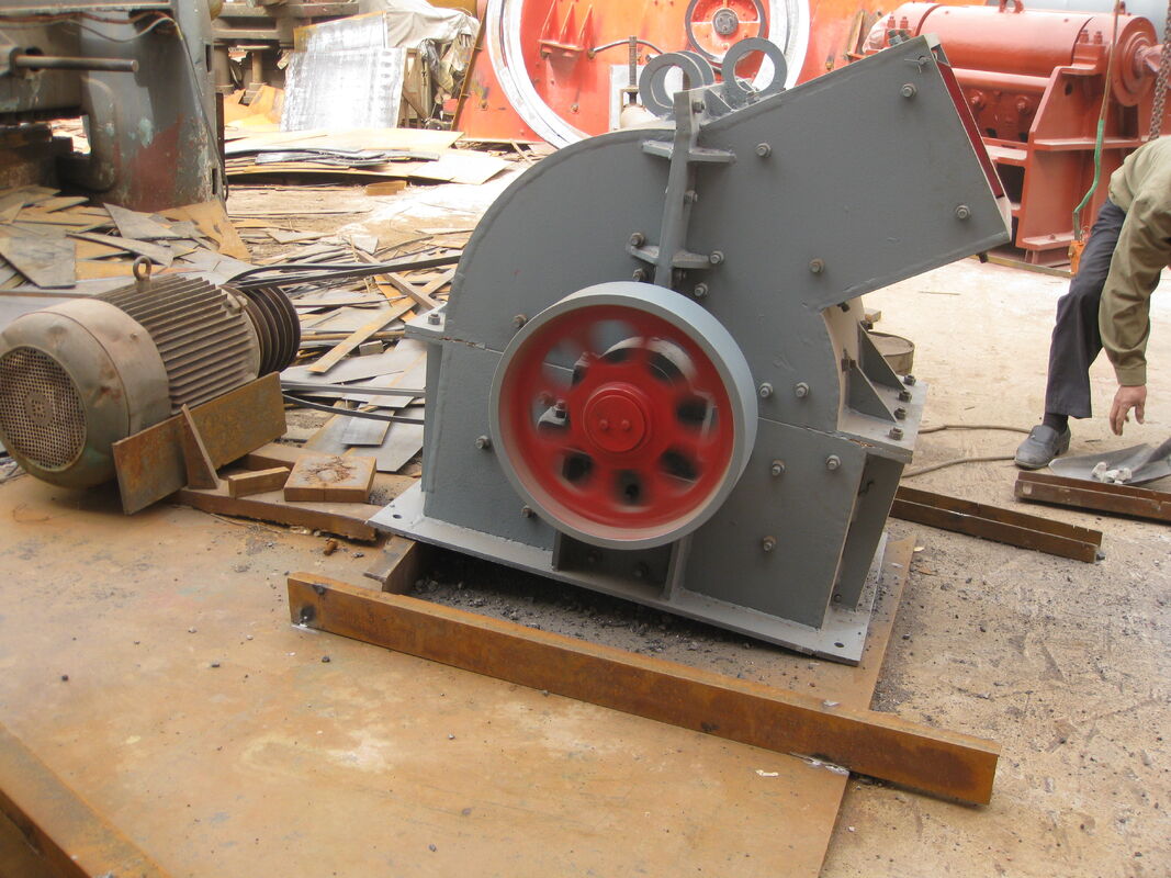 Fixed Installation Heavy Hammer Crusher with 300-600 RPM Rotor Speed and ≤50 mm Output Size Featuring High Manganese Steel Hammer Head
