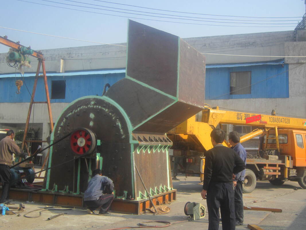300 RPM Industrial Crusher with 3500 Kg Weight and Easy Maintenance for Heavy-Duty Crushing