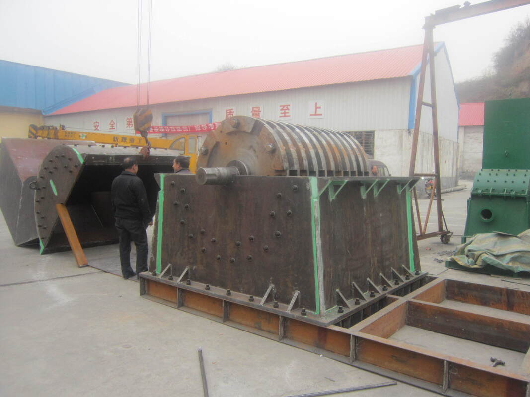 Heavy Hammer Crusher with 1000-1600mm Rotor Diameter High Manganese Steel Liner and High Chromium Alloy Hammers for Mining