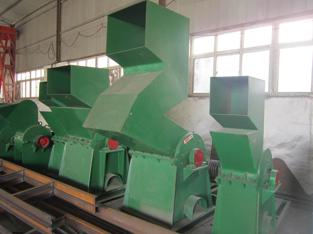 Customized Colour Impact Crusher with 35mm Thickness and Double Screw Design for High Manganese Steel Crushing