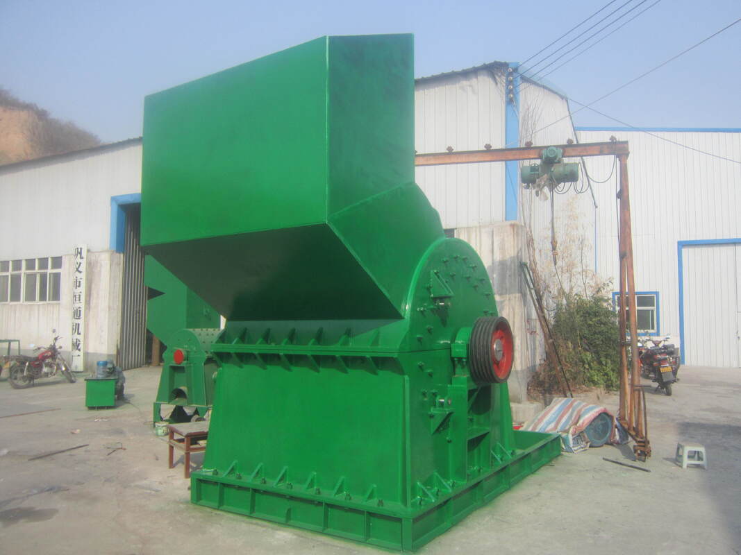 Customized Colour Impact Crusher with 35mm Thickness and Double Screw Design for High Manganese Steel Crushing