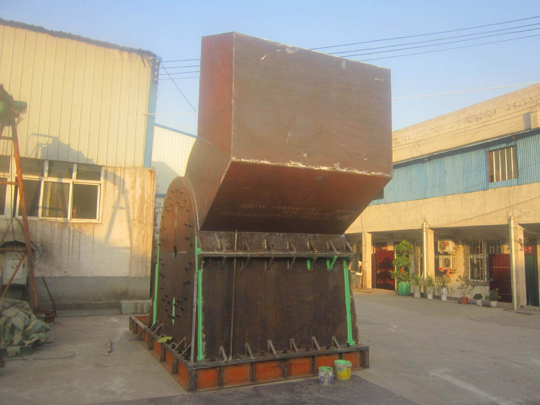 Industrial Crusher Heavy Hammer Crusher with 5 Tons Per Hour Capacity High Manganese Steel Hammer Head and 500 Mm Feed Size