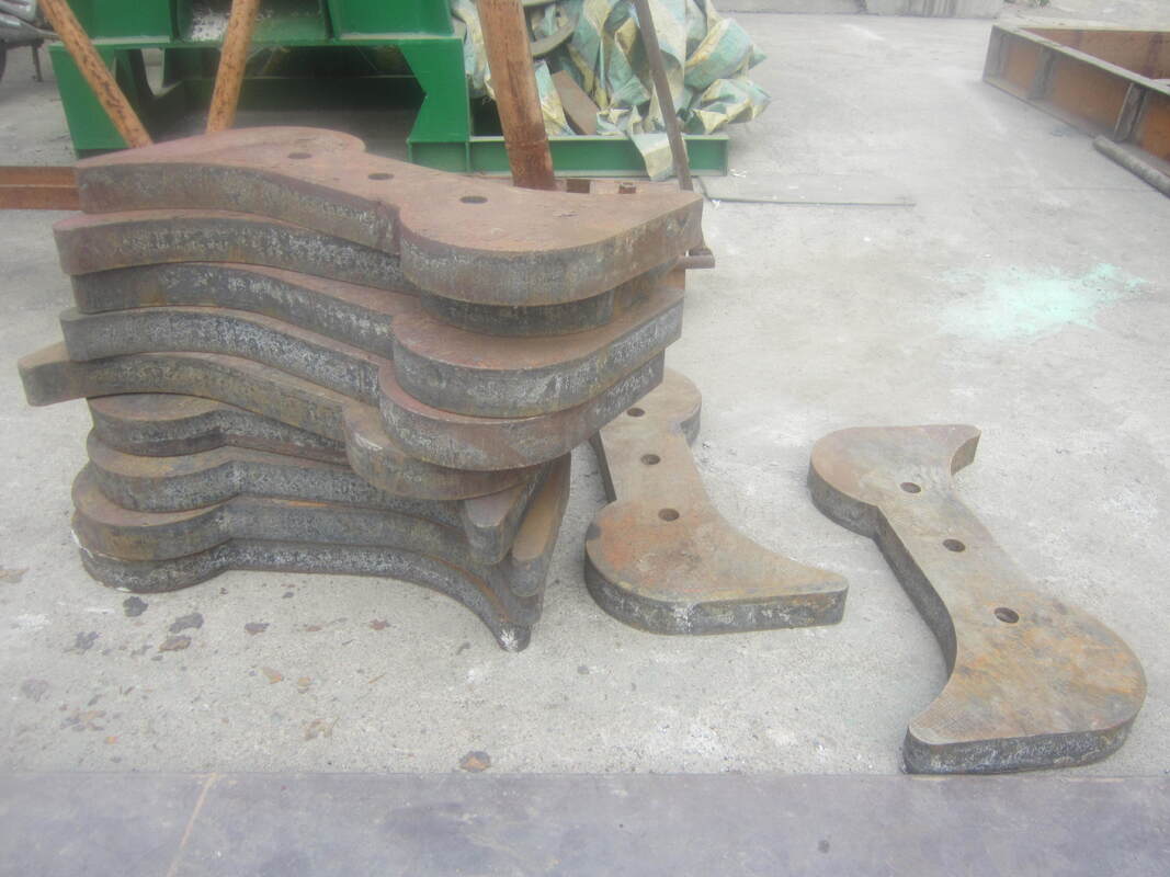 Air Cooling Heavy Hammer Crusher with 12-24 Hammer Quantity and ≤600mm Feeding Size for Industrial Crushing