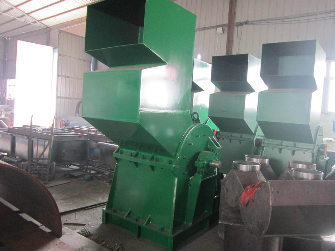 Hộp Dừng Khẩn Cấp Máy Nghiền với Công suất 500 Kg/giờ và Kết cấu Thép Cao Cấp cho Xử lý Vật liệu Công nghiệp