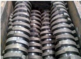 High-strength Steel Box Crusher with 500 Kg/hour Capacity and Adjustable Output Size 5-50 mm for Industrial Crushing