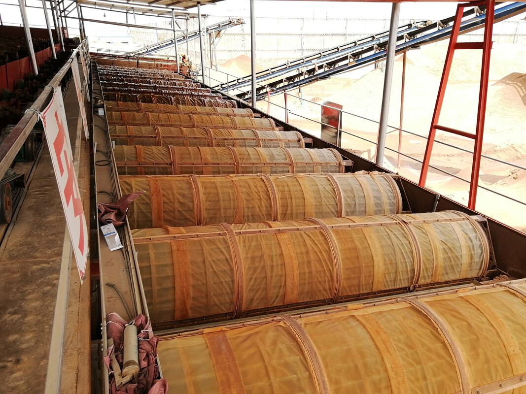 Industrial Box Crusher with 15 KW Motor Power Crushing 100 Boxes Per Hour and Handling Feed Size Up To 200 Mm