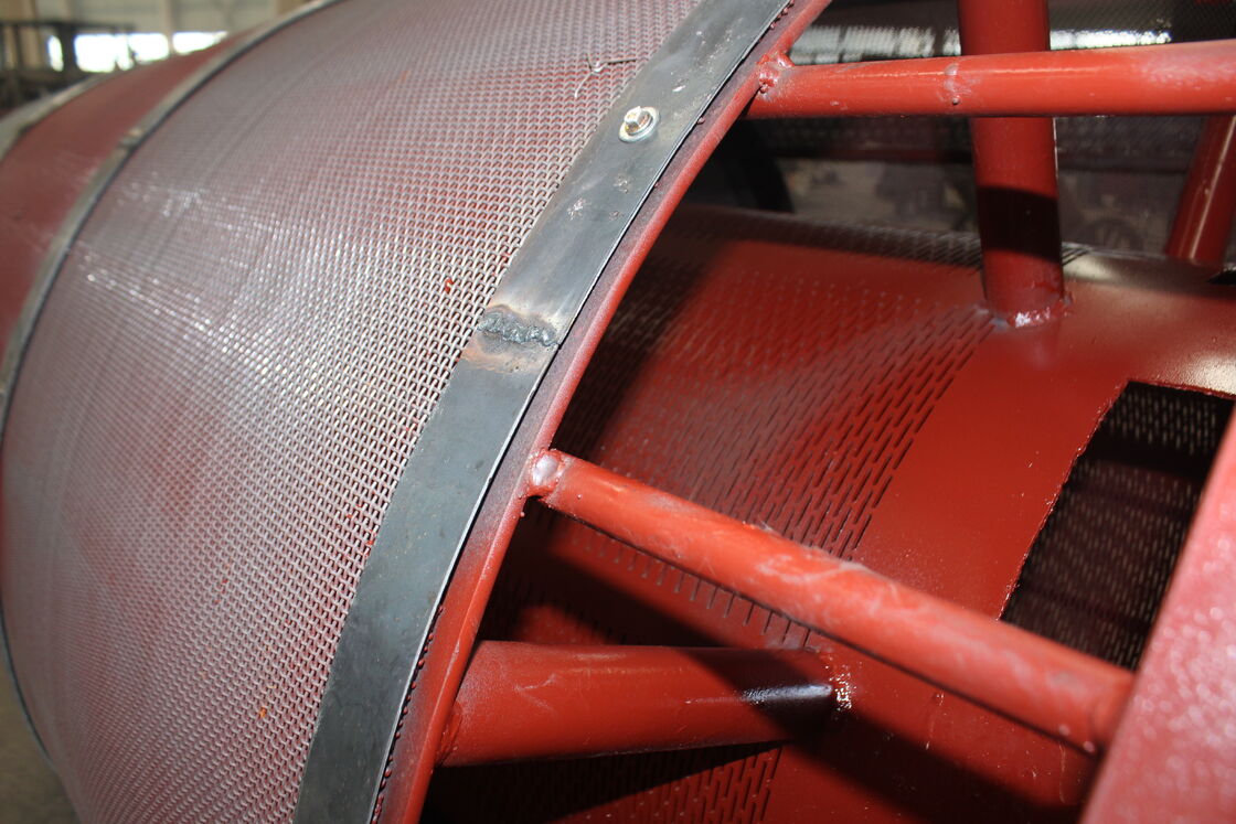 Box Crusher Industrial Crusher with Feed Size Up To 200 Mm 15 KW Motor Power and 100 Boxes Per Hour Capacity