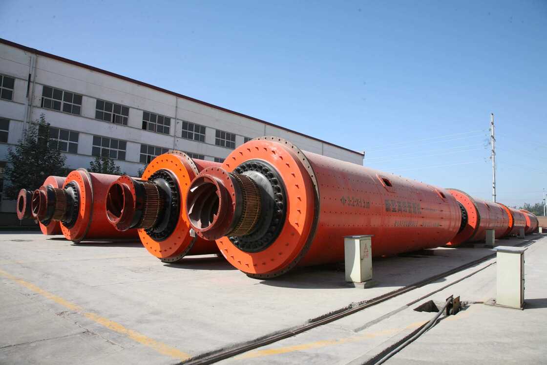 Slag Grinding Mill with 400-1500mm Roller Diameter for 150-2500mesh Finished Size and PLC Automatic Control