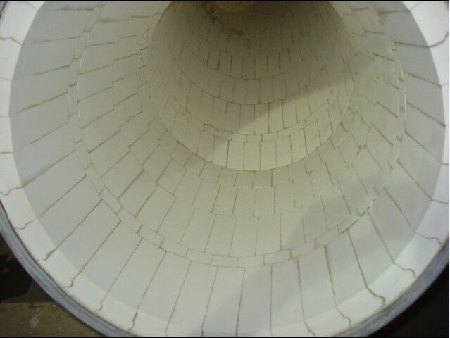 Molino de bolas cerámico con longitud de cilindro de 400-3000 mm, potencia del motor de 0.75-15 KW y volumen efectivo de 5.3 m³ para diversos materiales