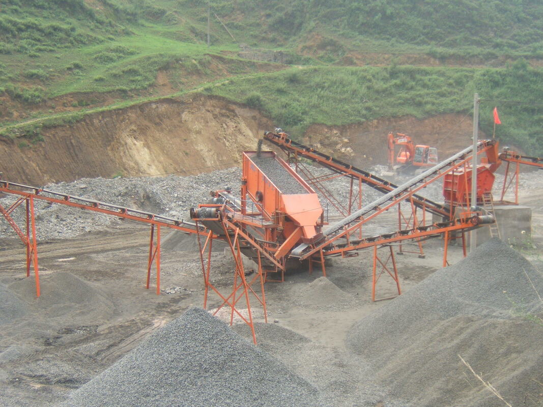 입도 ≤15mm, 휠 크기 Φ2600×1000, 처리량 8-15 t/h의 모래 제조기