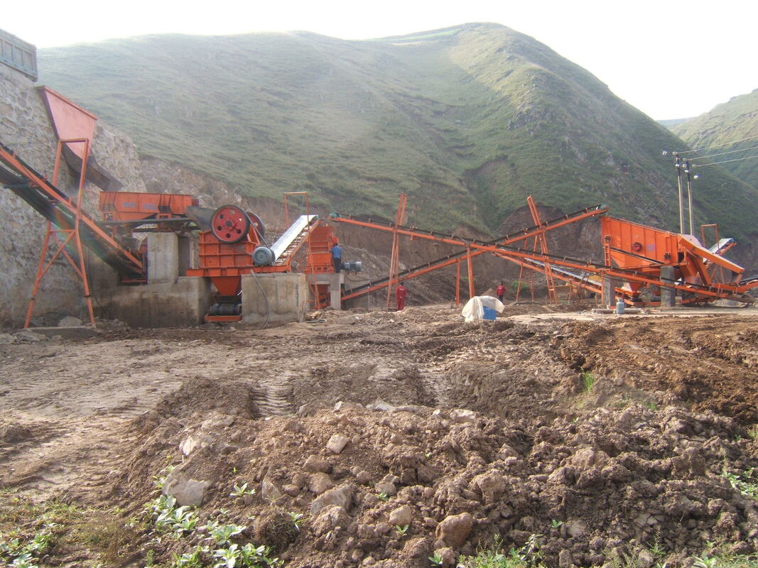 PF-1315 Impact Crusher with 335kw Electric Motor and ZGMn13 Rebound Plate for 500-700 rpm Rotation Speed