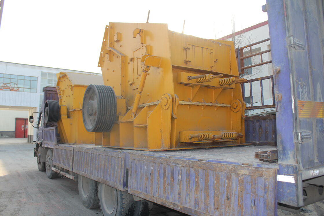 High-Speed Steel Cutter Impact Crusher with Replaceable Liners for 30-800 Tons Per Hour Crushing Efficiency