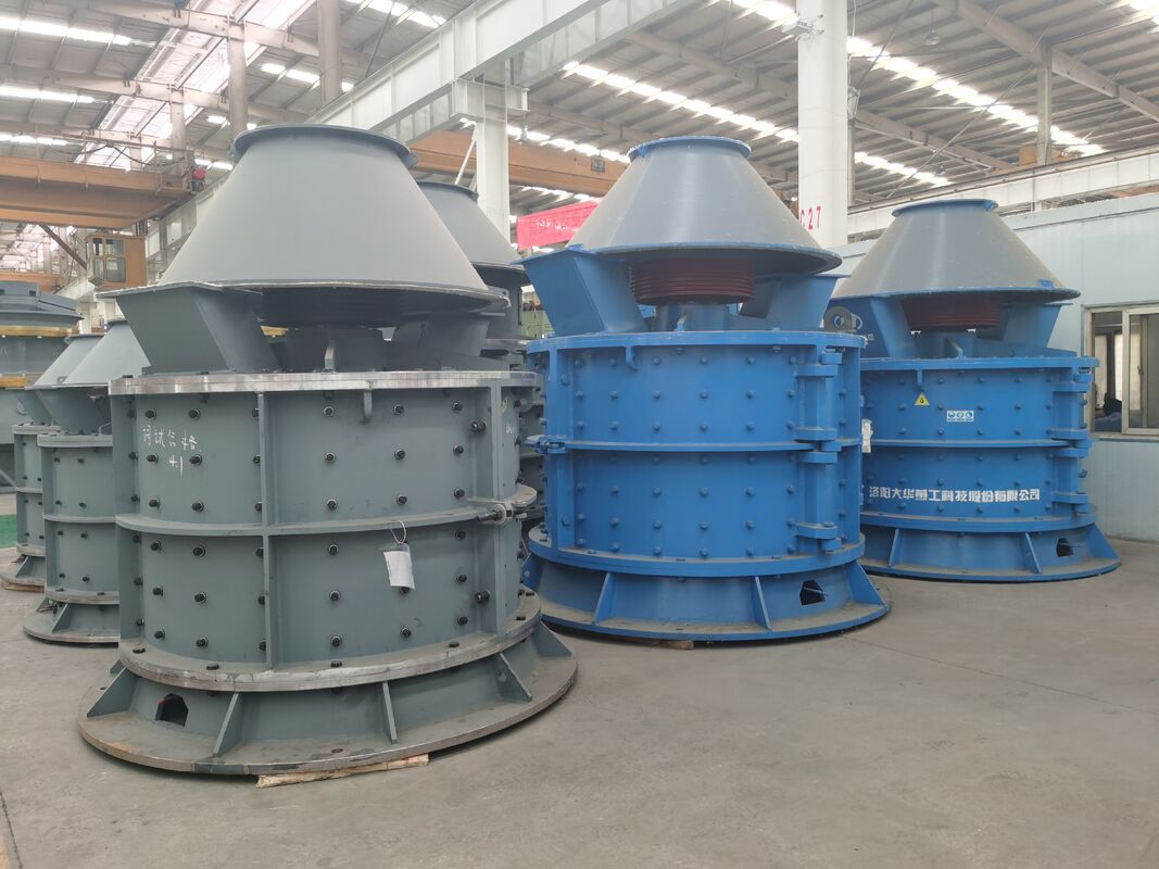 BTMCr26 Hammerhead Sand Making Machine with 30-520 Tons Per Hour Capacity and 0-5mm Discharge Size