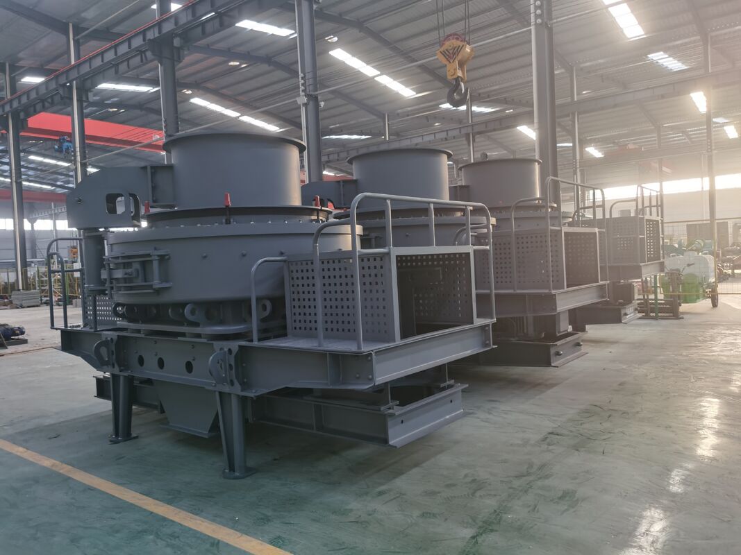 35mm Thickness Impact Crusher with Q235 Welding Frame and Year-Round Spare Parts Supply for Durable Crushing