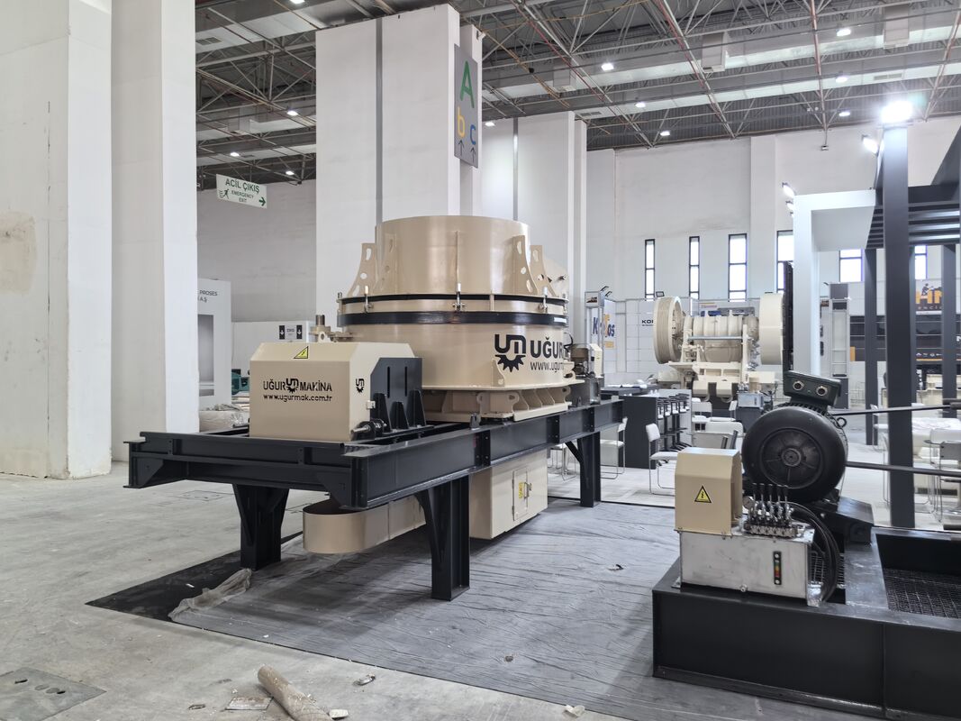 Impact Crusher with 600-1500 RPM Rotor Speed for Efficient Crushing, Easy Maintenance, and Durable Wear Parts