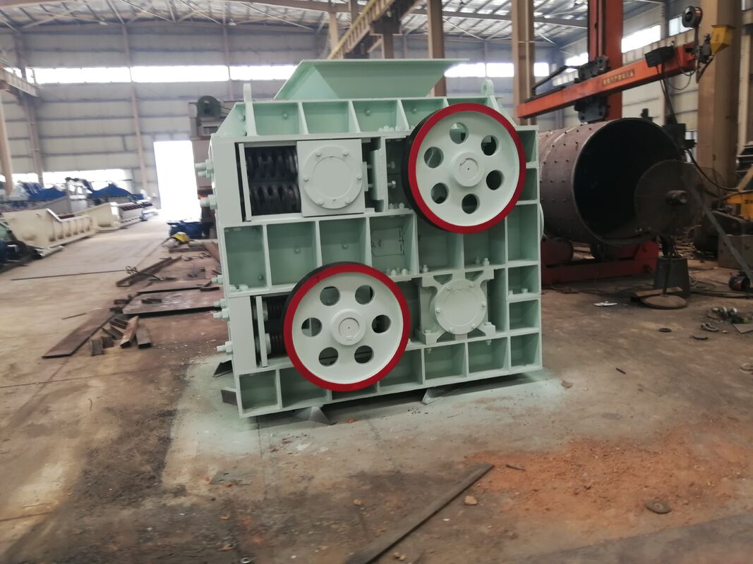 High Efficiency Low Energy Sand Making Machine with 50-520 Tons Per Hour Capacity and 400-700mm Grinding Roller Diameter