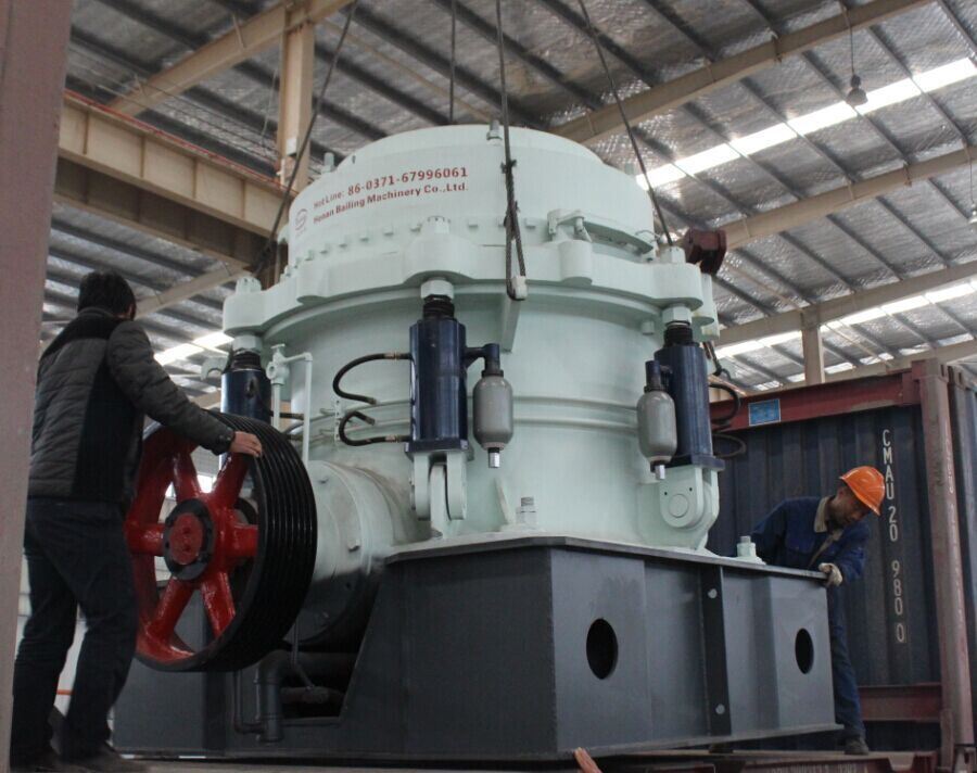 Jaw Cone Crusher Hydraulic Cone Crusher CS1160 with 1-2200 T/h Capacity for Primary and Secondary Crushing in Mining and Metal Ore Processing