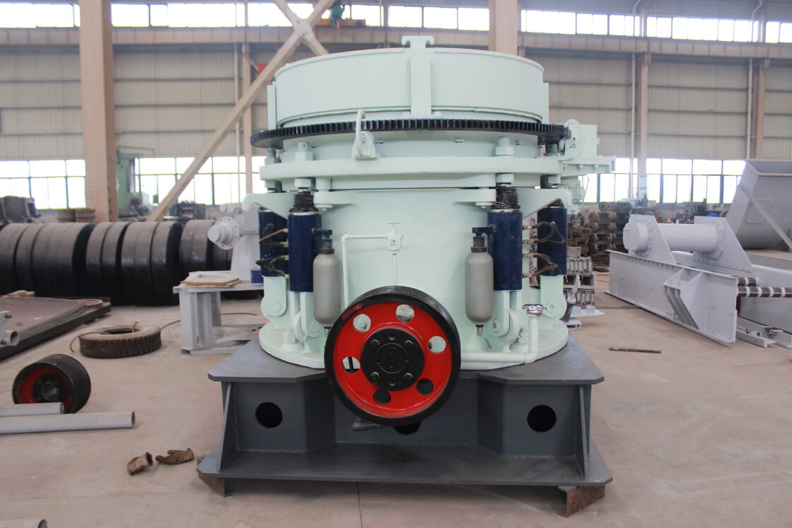 Automatic Lubrication Jaw Cone Crusher with 1-2200 T/h Capacity and 2 or 3 Layers of Screen for Aggregate Crushing