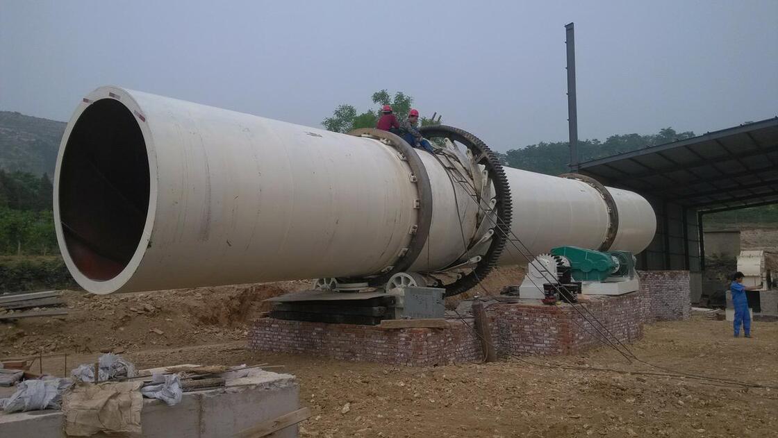 Περιστροφικοί Στεγνωτήρες Βιομηχανικοί Στεγνωτήρες με Ταχύτητα Περιστροφής 1-20 Στροφές/λεπτό Ηλεκτρική Θέρμανση και Εκφόρτωση με Κοχλία