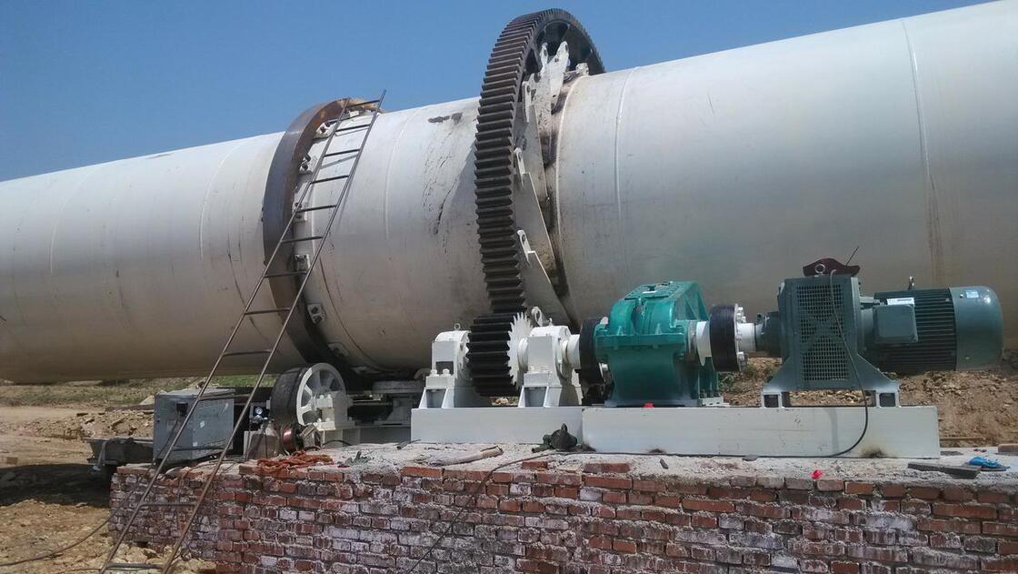 Περιστροφικοί Στεγνωτήρες Βιομηχανικοί Στεγνωτήρες με Ταχύτητα Περιστροφής 1-20 Στροφές/λεπτό Ηλεκτρική Θέρμανση και Εκφόρτωση με Κοχλία