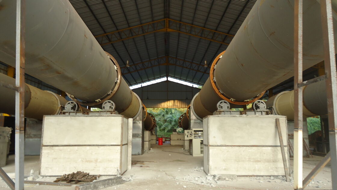 Rotary Dryers with Screw Conveyor Discharging Method and 5 KW Motor Featuring PLC Control System for Industrial Drying