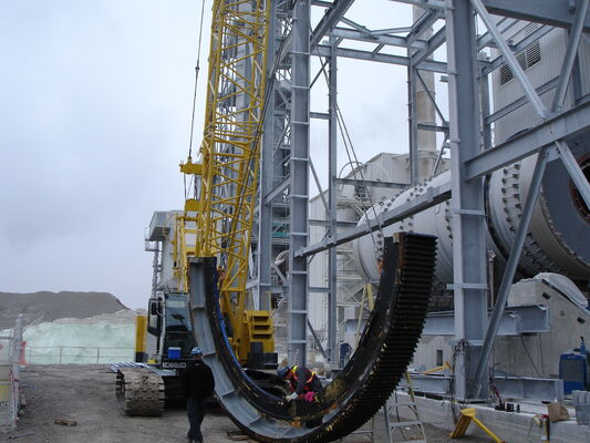 Slag Grinding Mill with 2-90t/h Grinding Capacity, 30-325 Mesh Fineness, and PLC Automatic Control for Industrial Applications