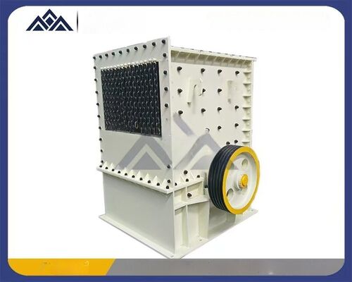 Industrial Crusher with 300-700mm Inlet Size 12-24 Hammer Quantity and High-grade Steel Material for Mining and Recycling