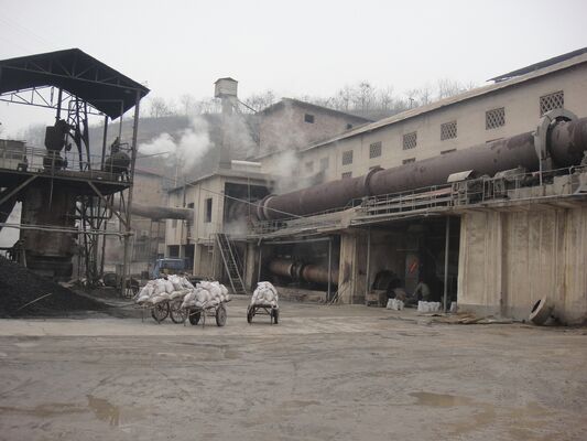Forno rotativo de engrenagem com longa vida útil e controlo automatizado PLC para processamento térmico industrial