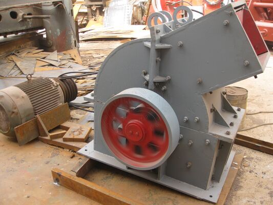 Heavy Hammer Crusher with Output Size ≤50 mm High Manganese Steel Liner and Fixed Installation for Hard Materials